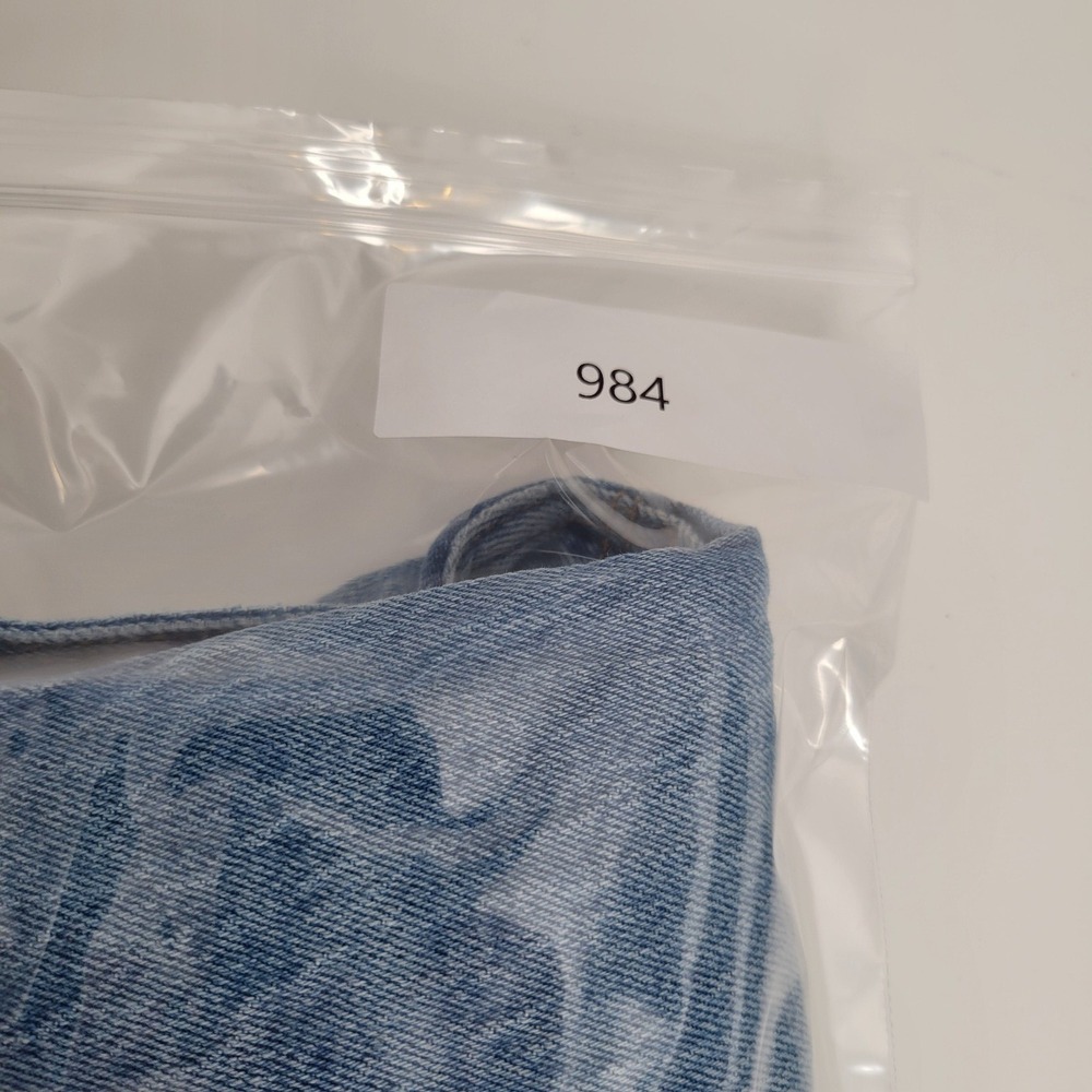 Abercrombie & Fitch Mom Shorts Womens Sz 28/6 Blue Curve Love High Rise Raw Hem - Picture 13 of 13